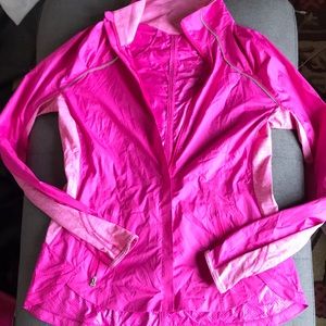 Lululemon lightweight running jacket size 8